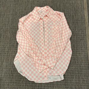 Wayf Women's Pink and White Plaid Button-Down Shirt